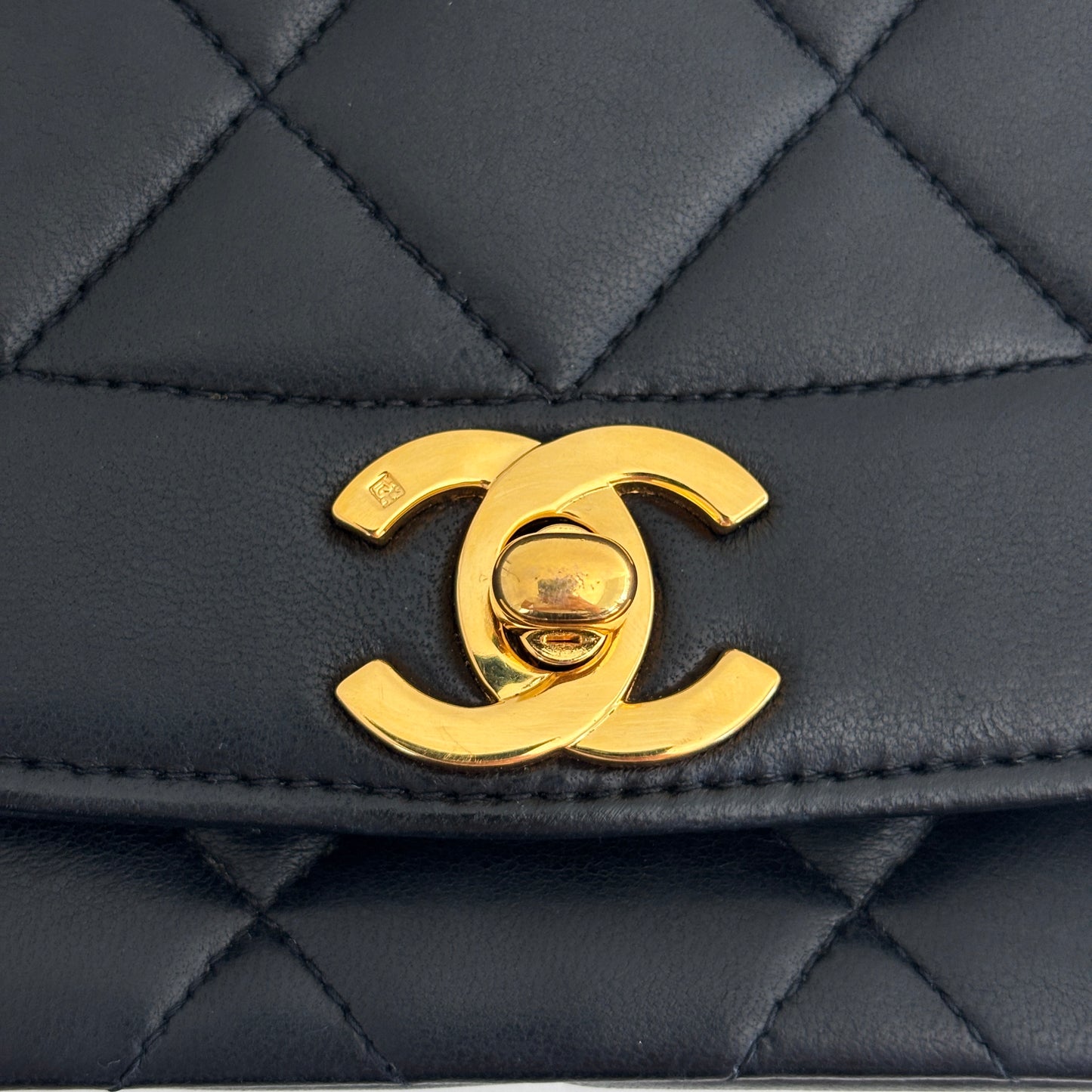CHANEL Lambskin Diana Medium Black