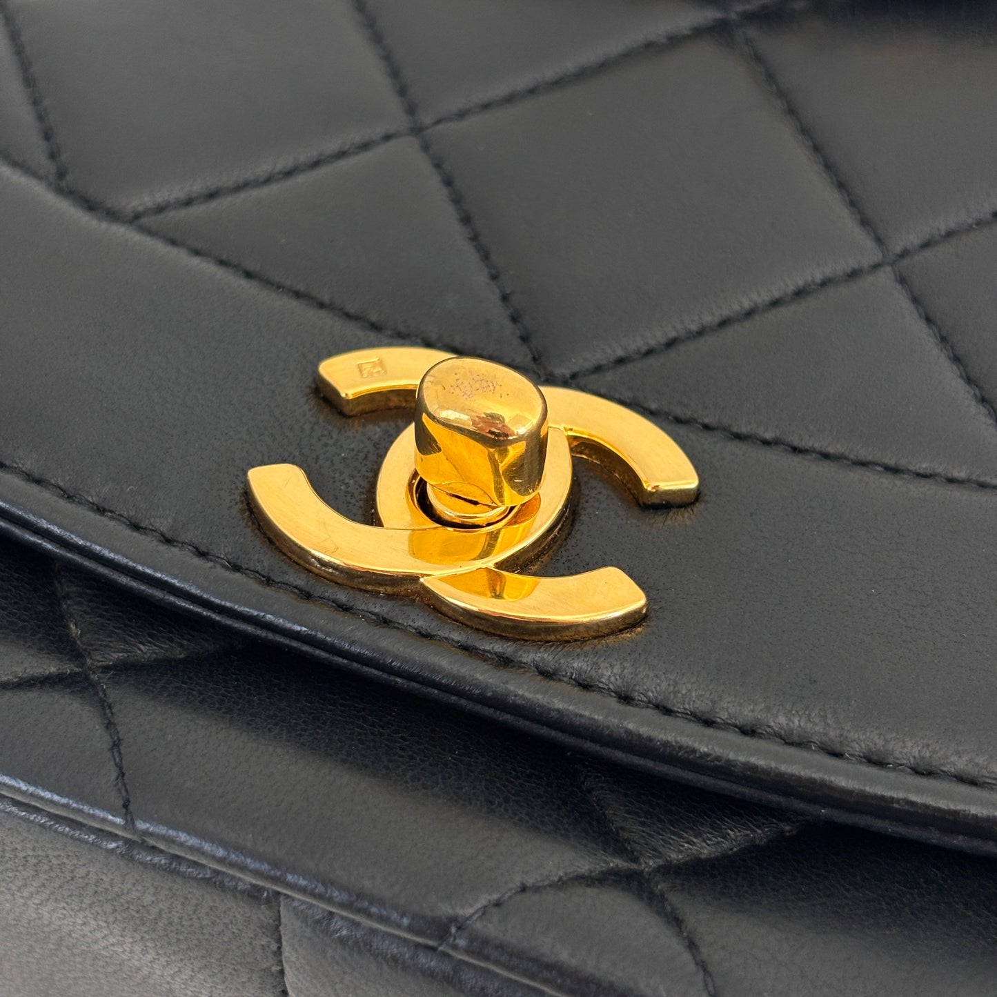 CHANEL Lambskin Diana Medium Black