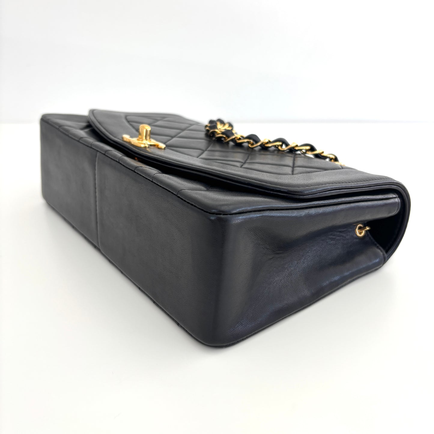 CHANEL Lambskin Diana Medium Black