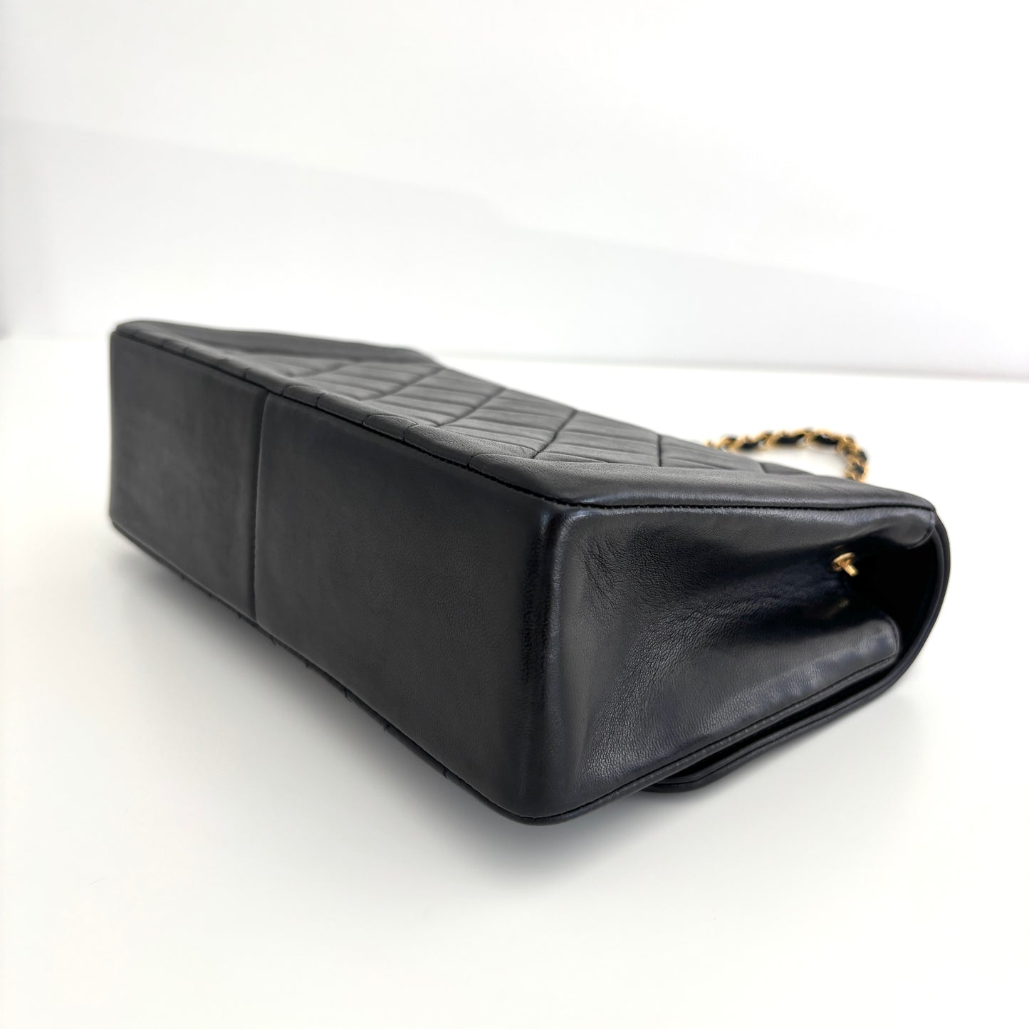 CHANEL Lambskin Diana Medium Black