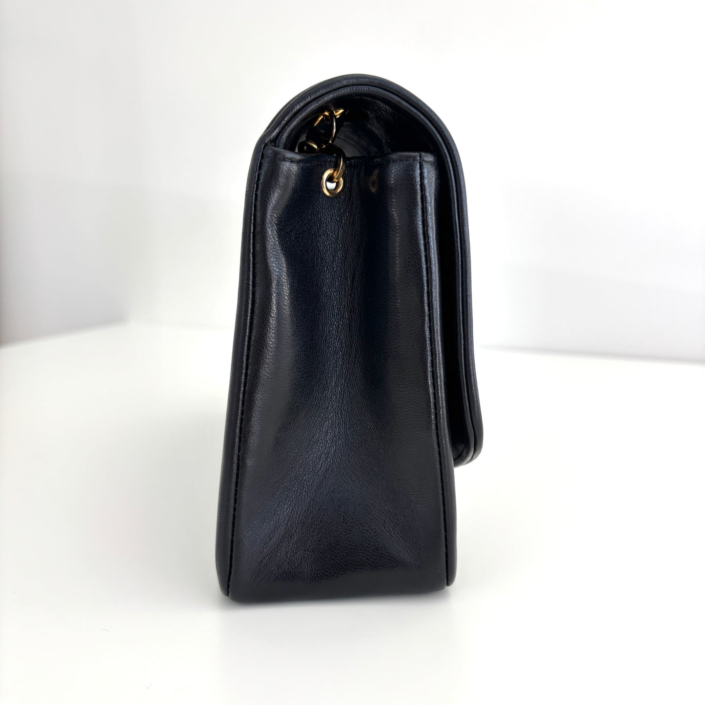 CHANEL Lambskin Diana Medium Black