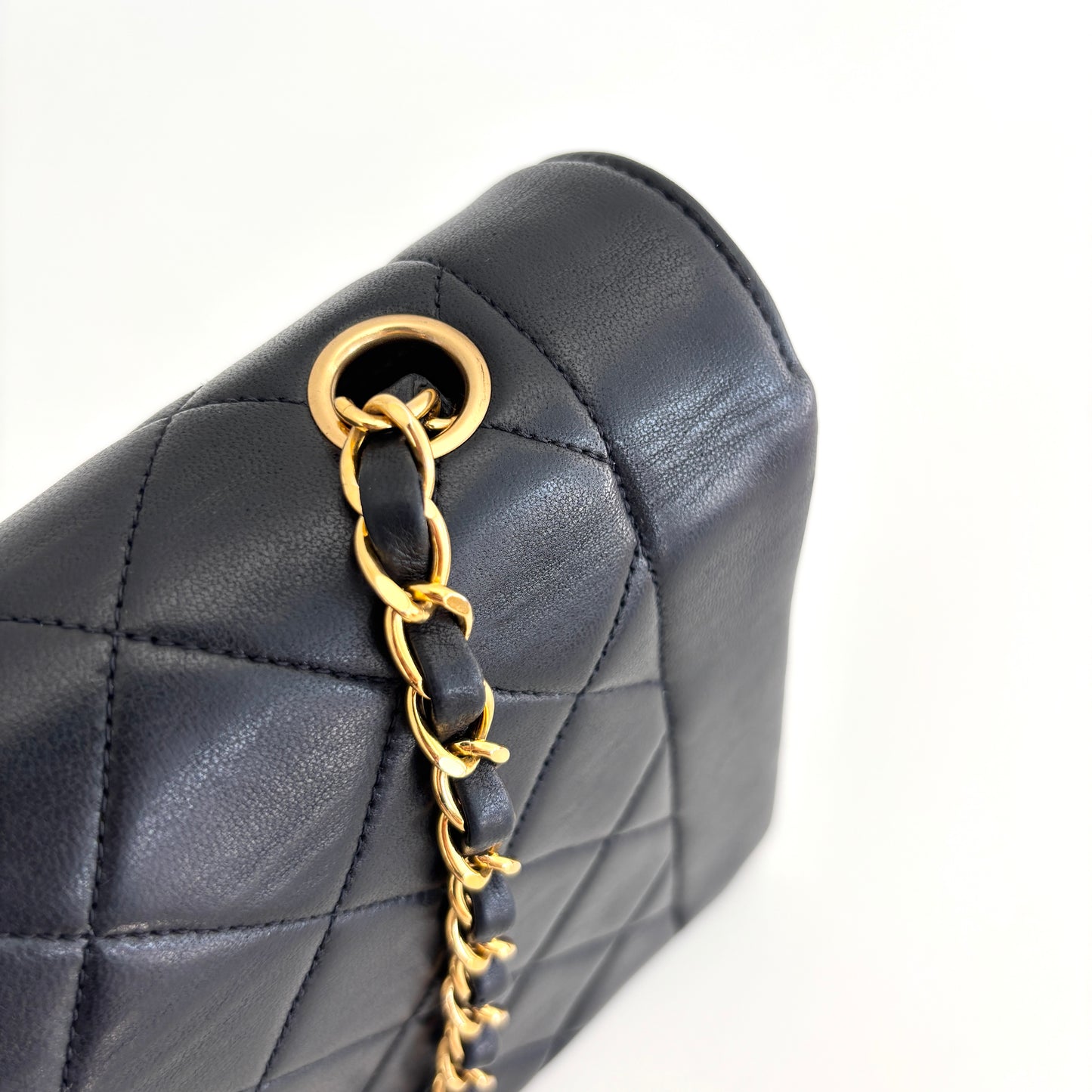 CHANEL Lambskin Diana Medium Black