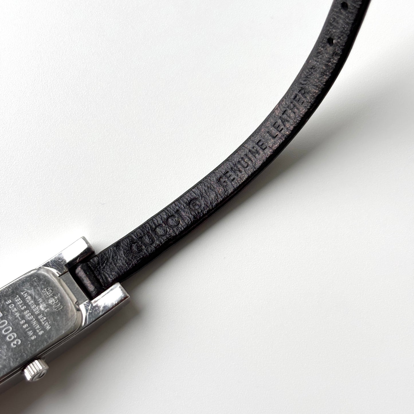 GUCCI 3900L Steel Watch Silver Black Leather Strap