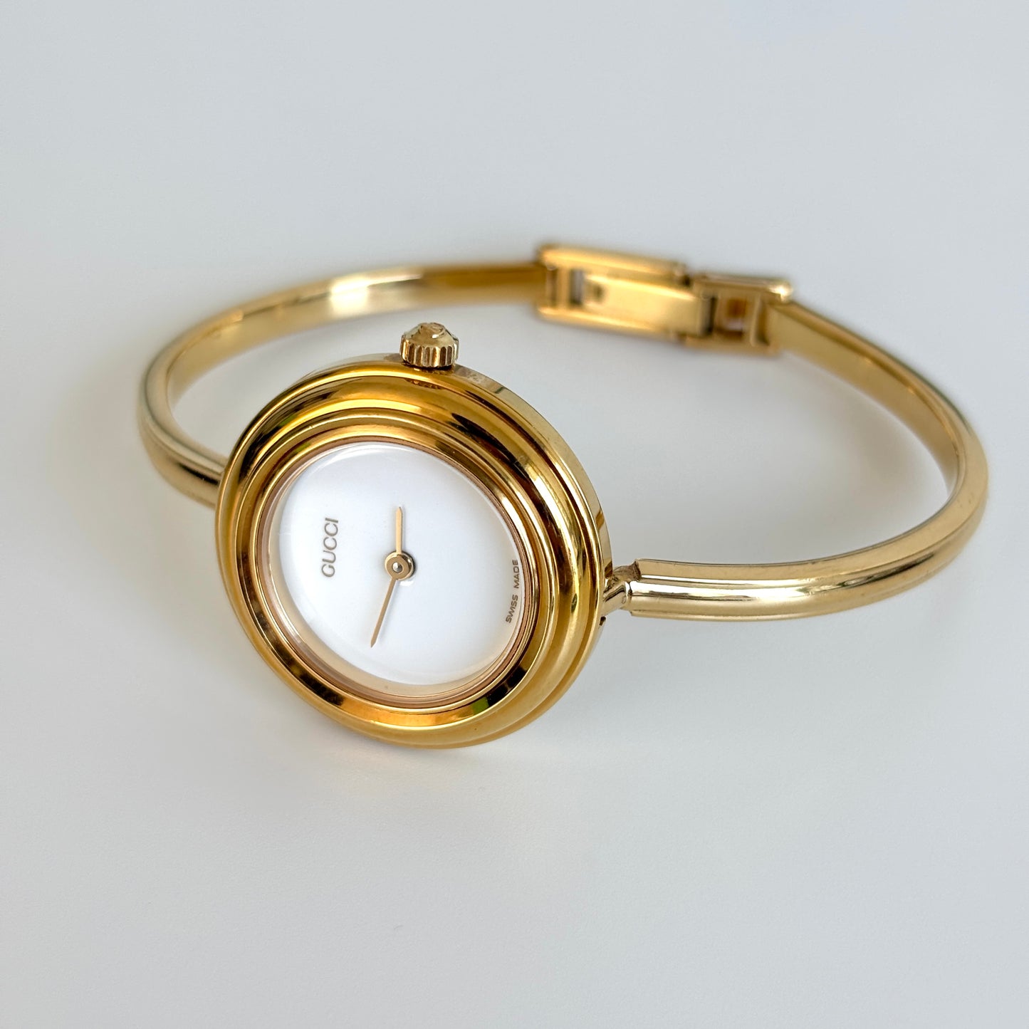 GUCCI Change Bezel Bangle Multicolor Watch