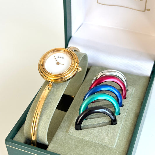 GUCCI Change Bezel Bangle Multicolor Watch