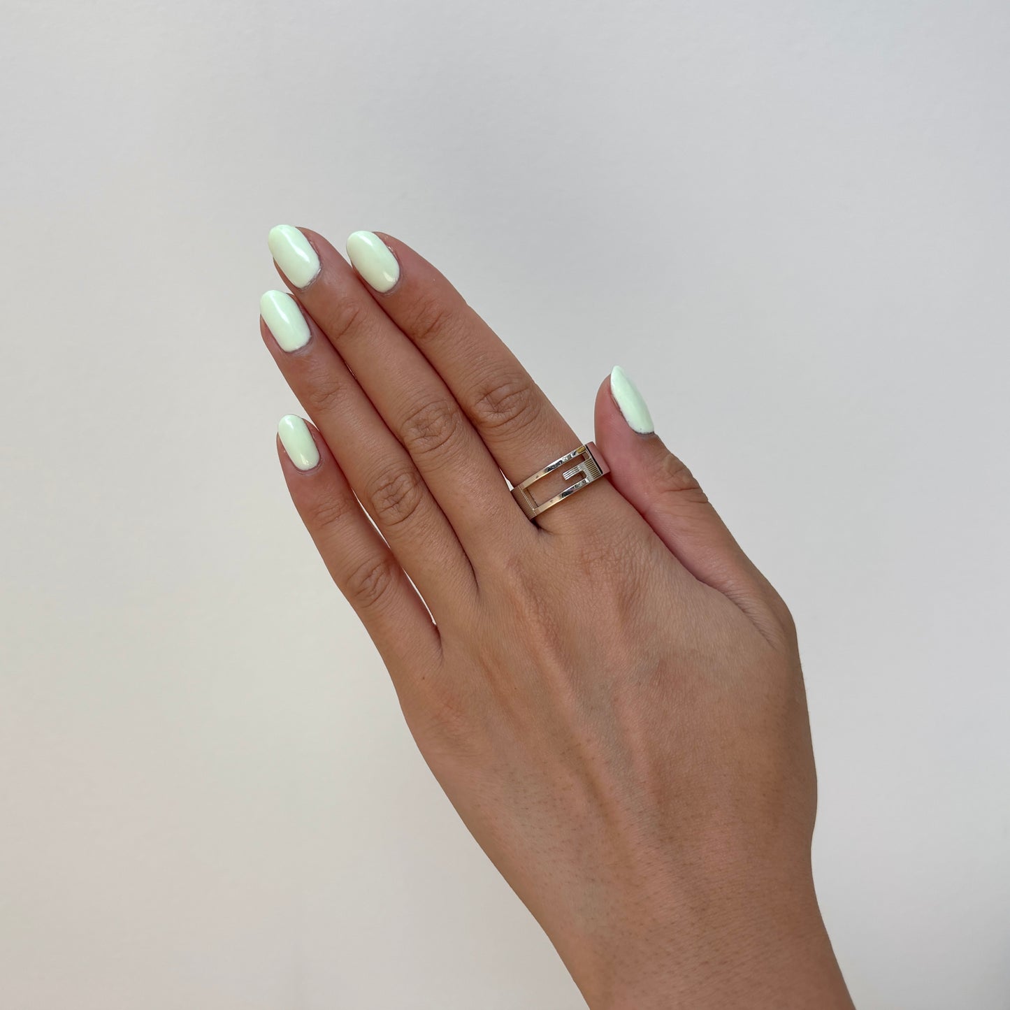 GUCCI "G" Silver Cutout Band Ring