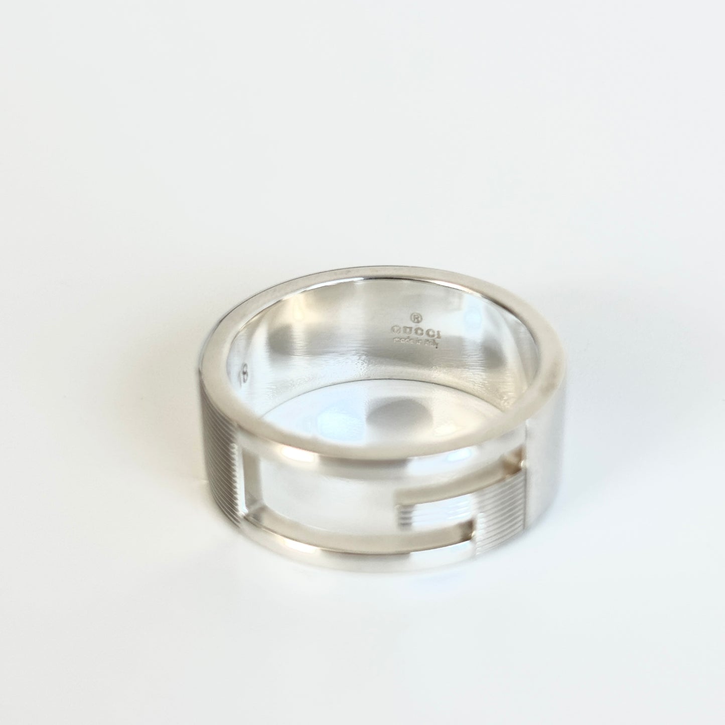 GUCCI "G" Silver Cutout Band Ring