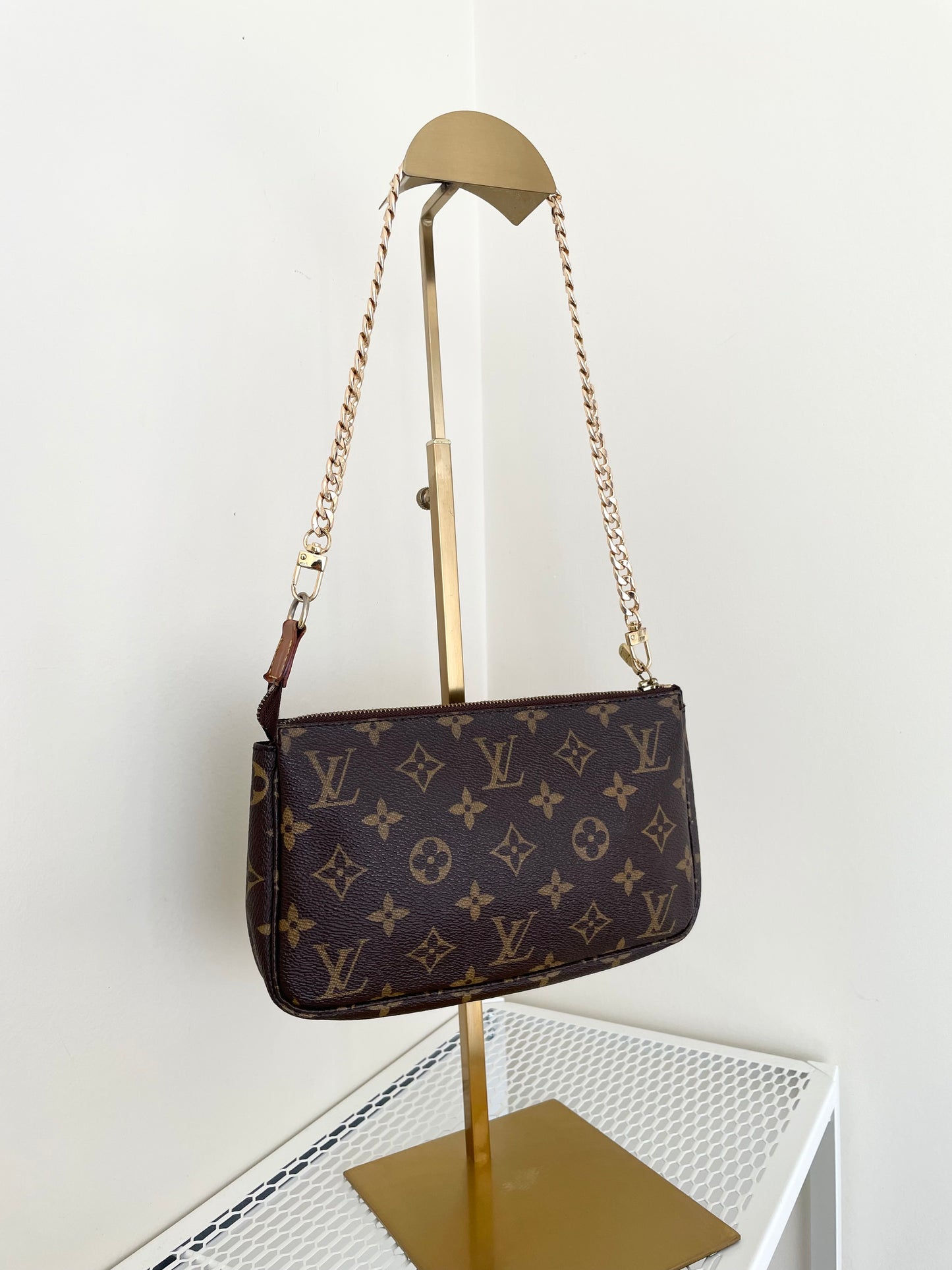 LOUIS VUITTON Pochette Accessoires Monogram with Chain