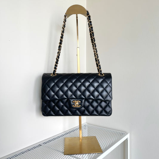 CHANEL Classic Flap Handbag Medium