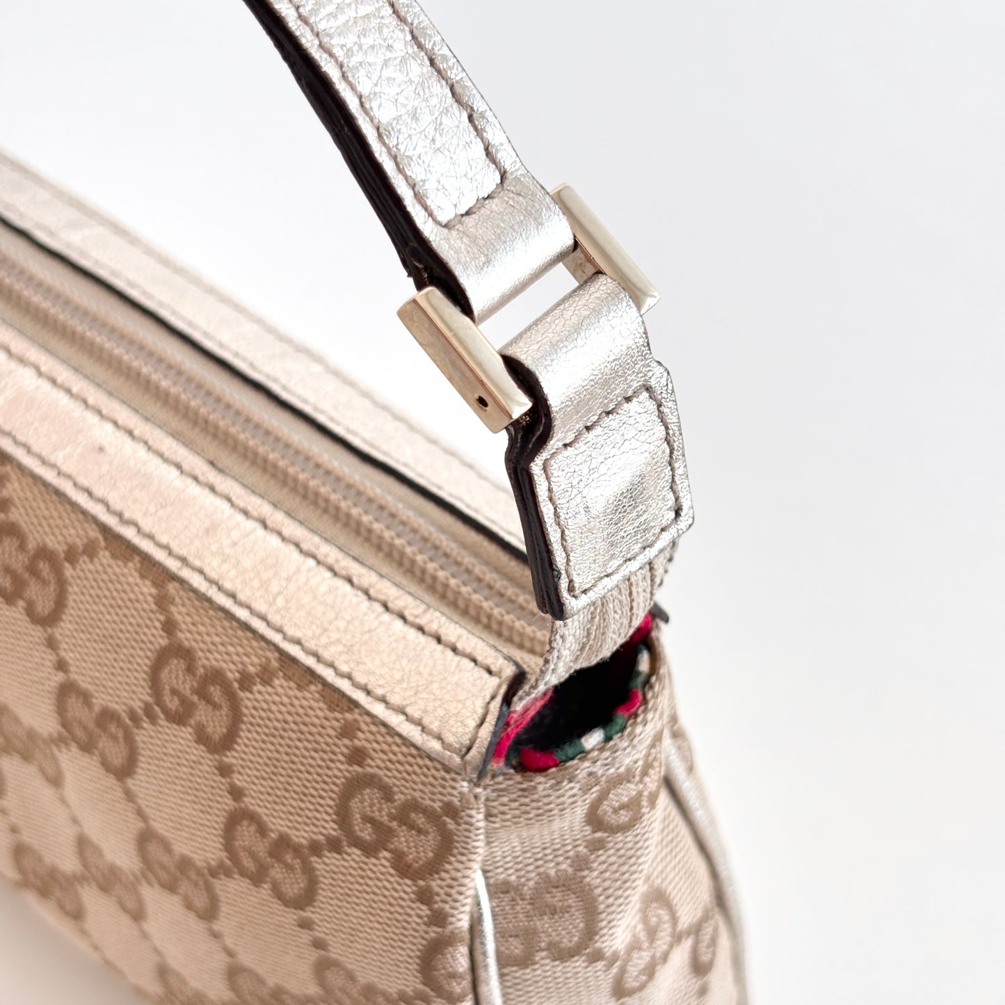 GUCCI Monogram Canvas Abbey Pochette Beige/Silver