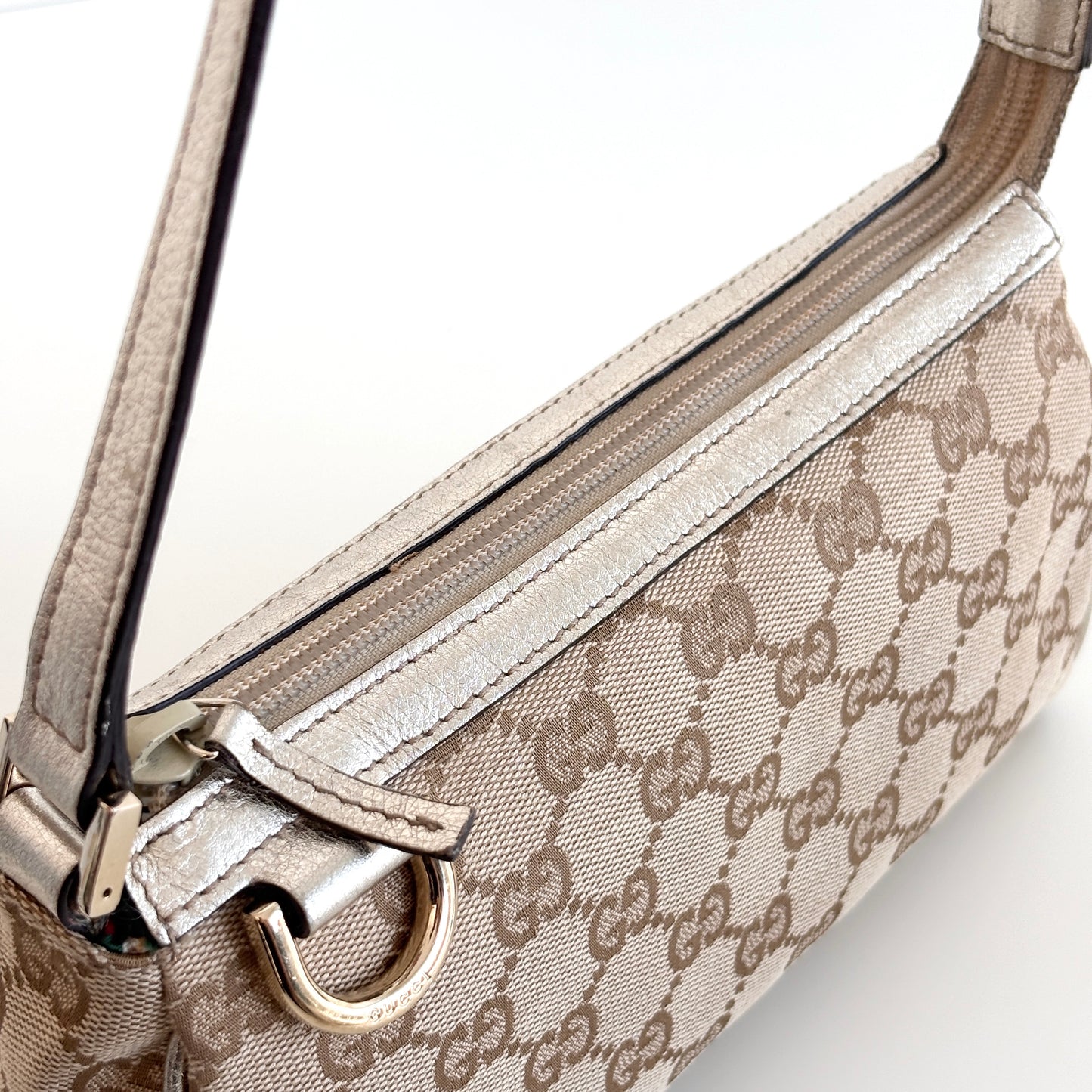 GUCCI Monogram Canvas Abbey Pochette Beige/Silver