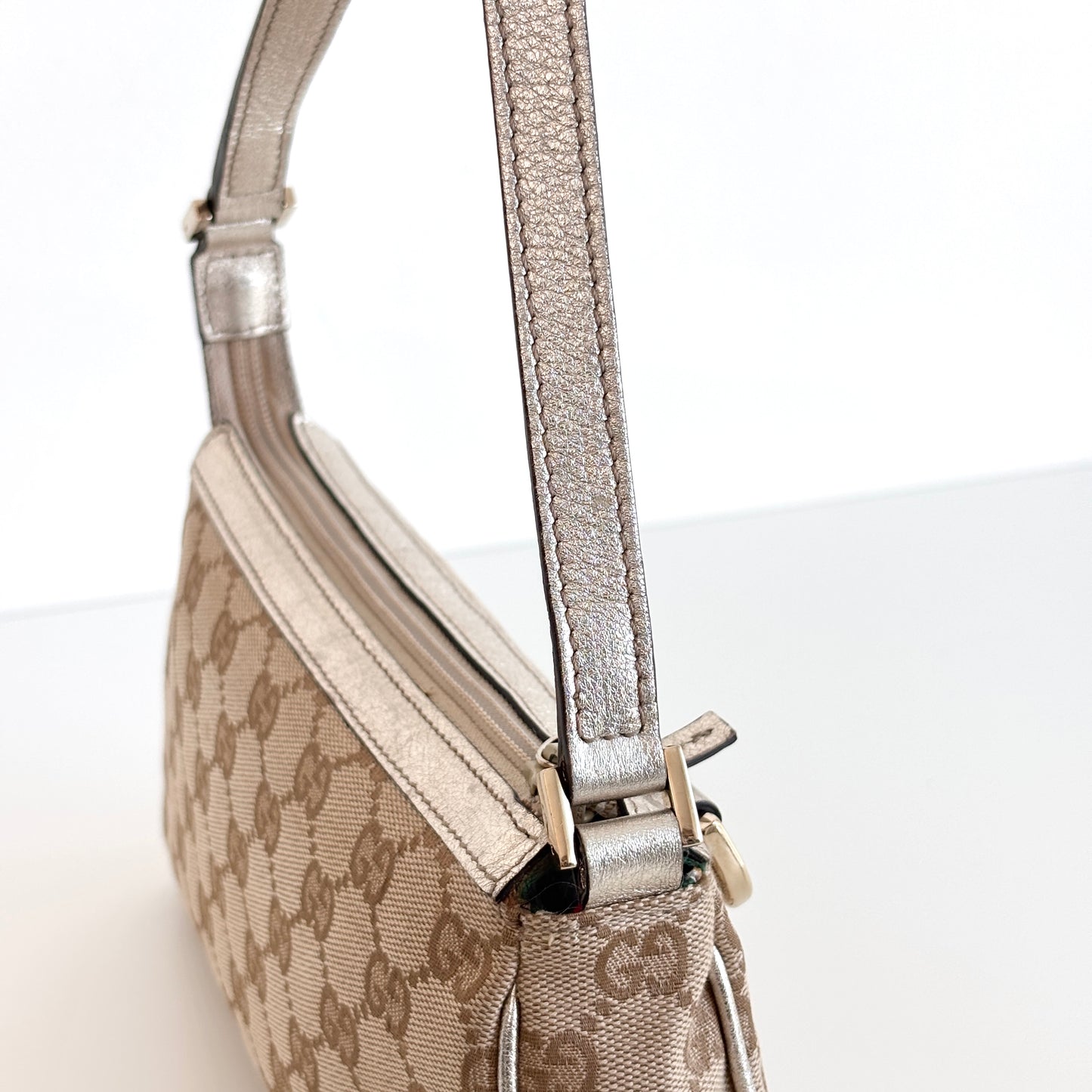 GUCCI Monogram Canvas Abbey Pochette Beige/Silver
