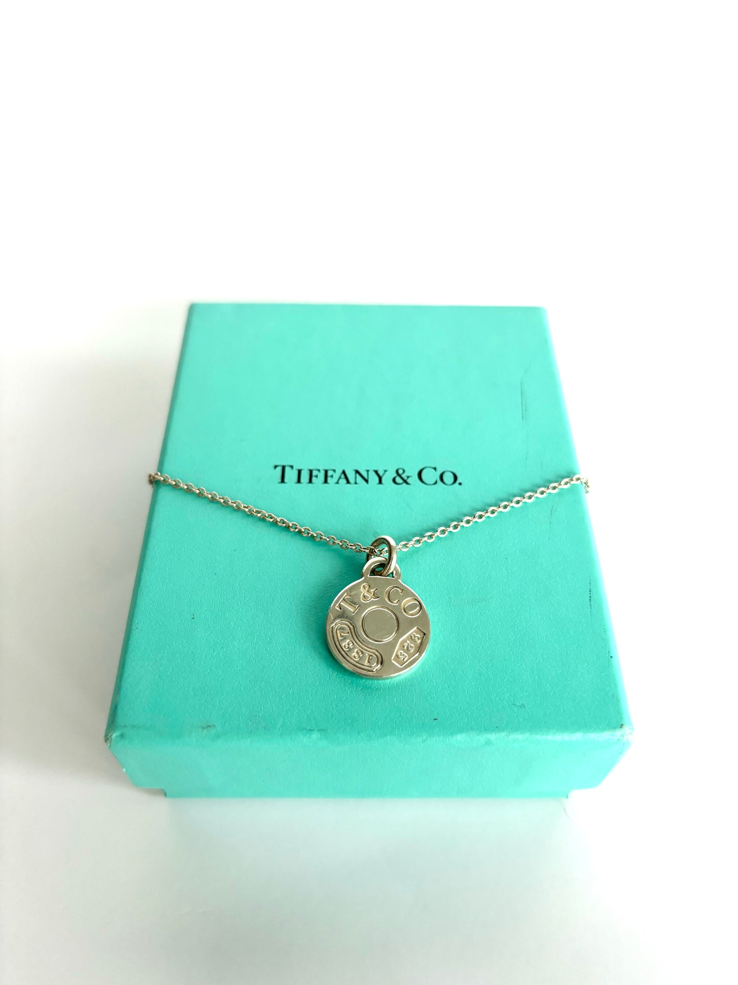 TIFFANY & CO Silver Pendant Necklace