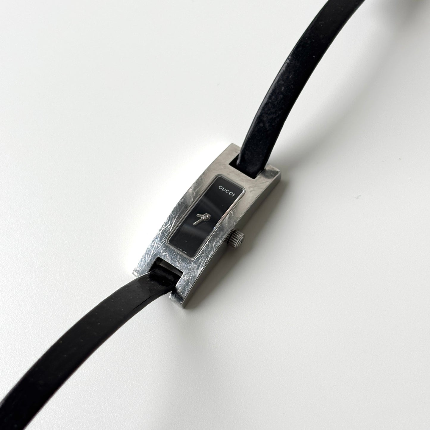 GUCCI 3900L Steel Watch Silver Black Leather Strap