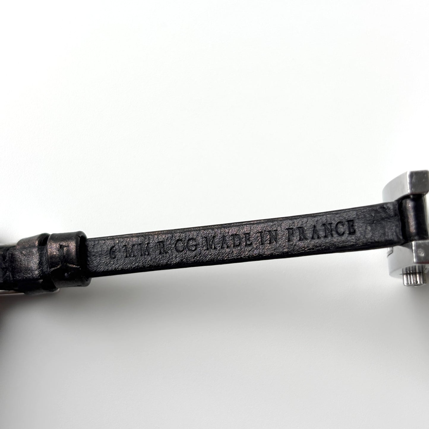 GUCCI 3900L Steel Watch Silver Black Leather Strap