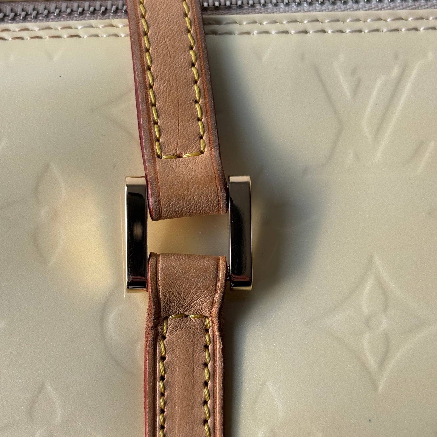 LOUIS VUITTON Vernis Leather Bedford Yellow