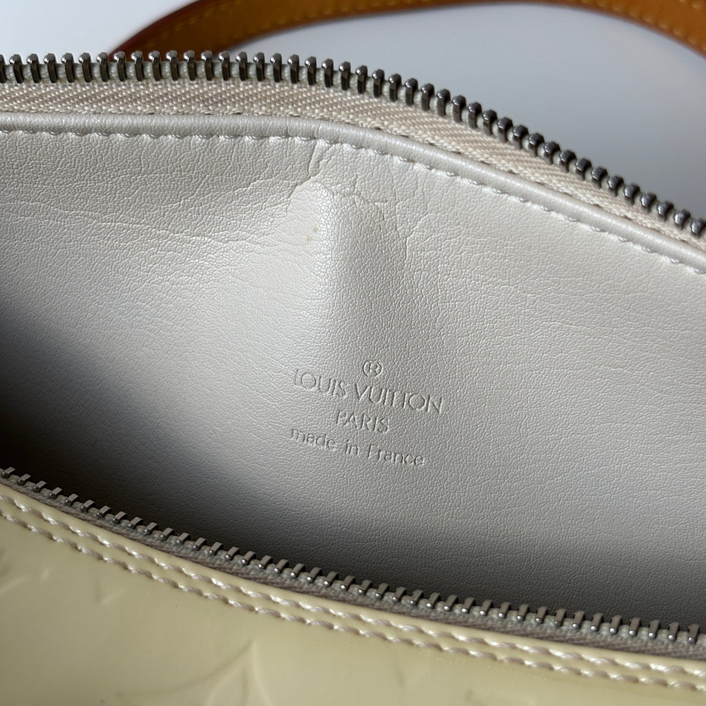 LOUIS VUITTON Vernis Leather Bedford Yellow