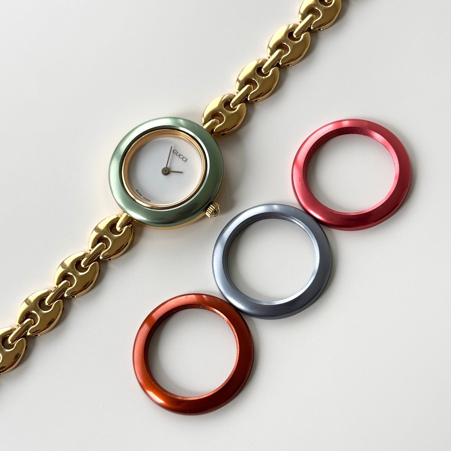GUCCI Change Bezel Watch Mariner + 4 Bezels