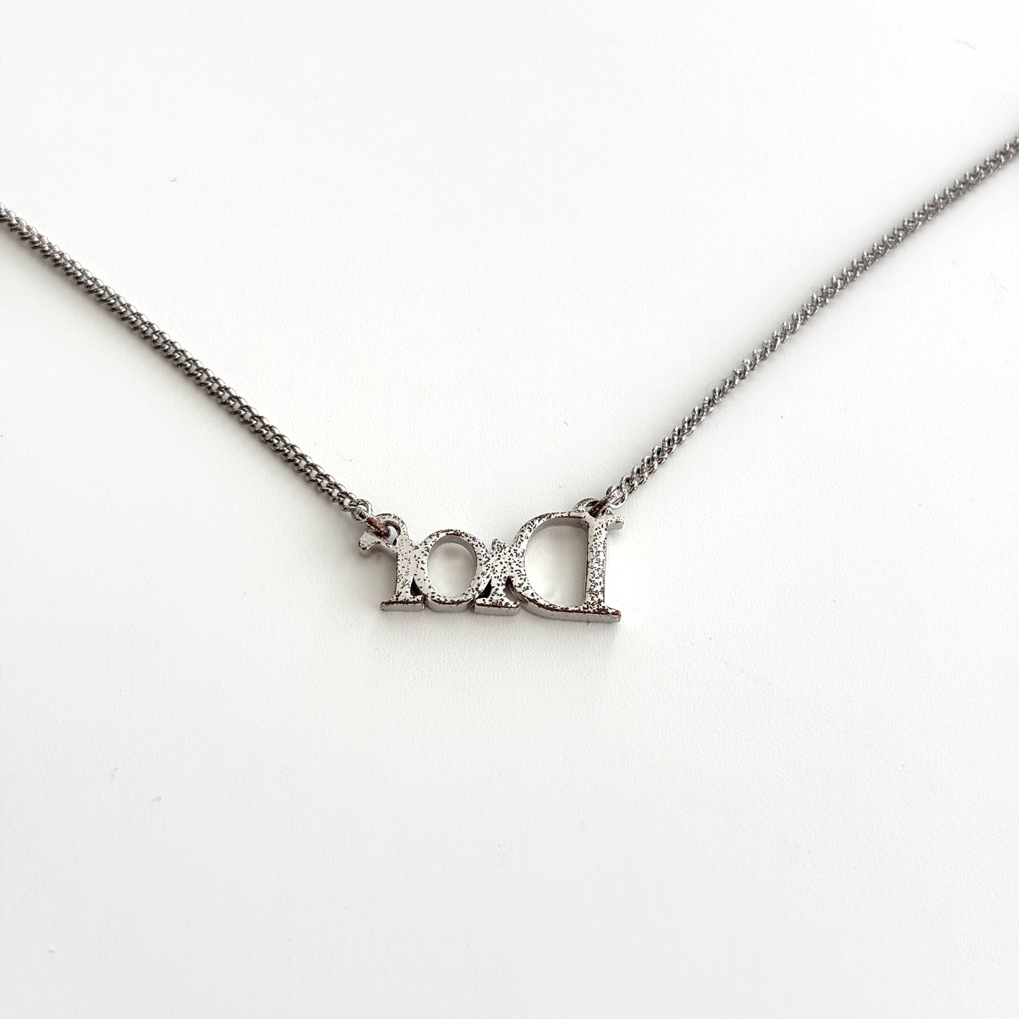DIOR Logo Pendant Necklace Set