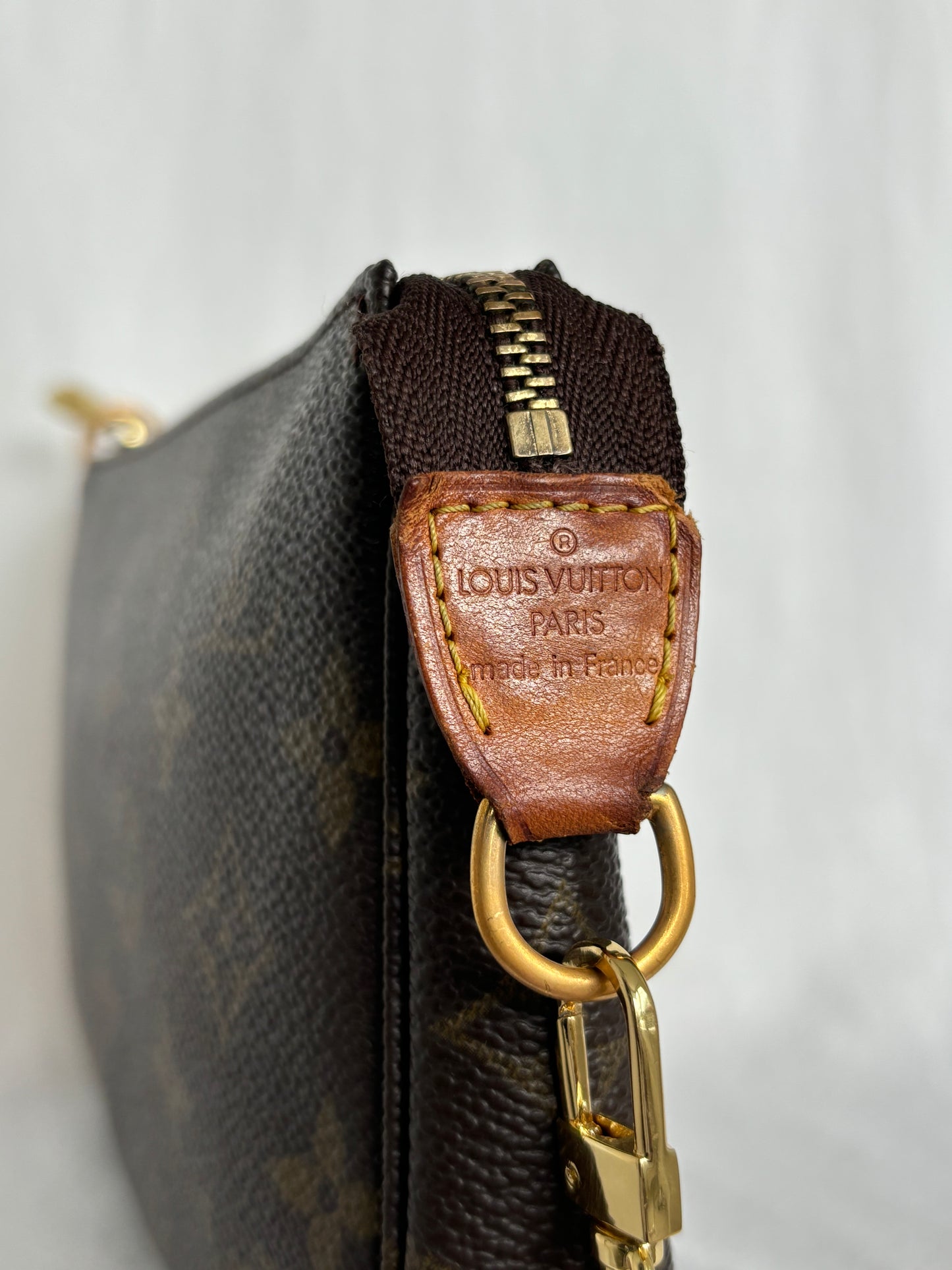 LOUIS VUITTON Pochette Accessoires Monogram with Chain