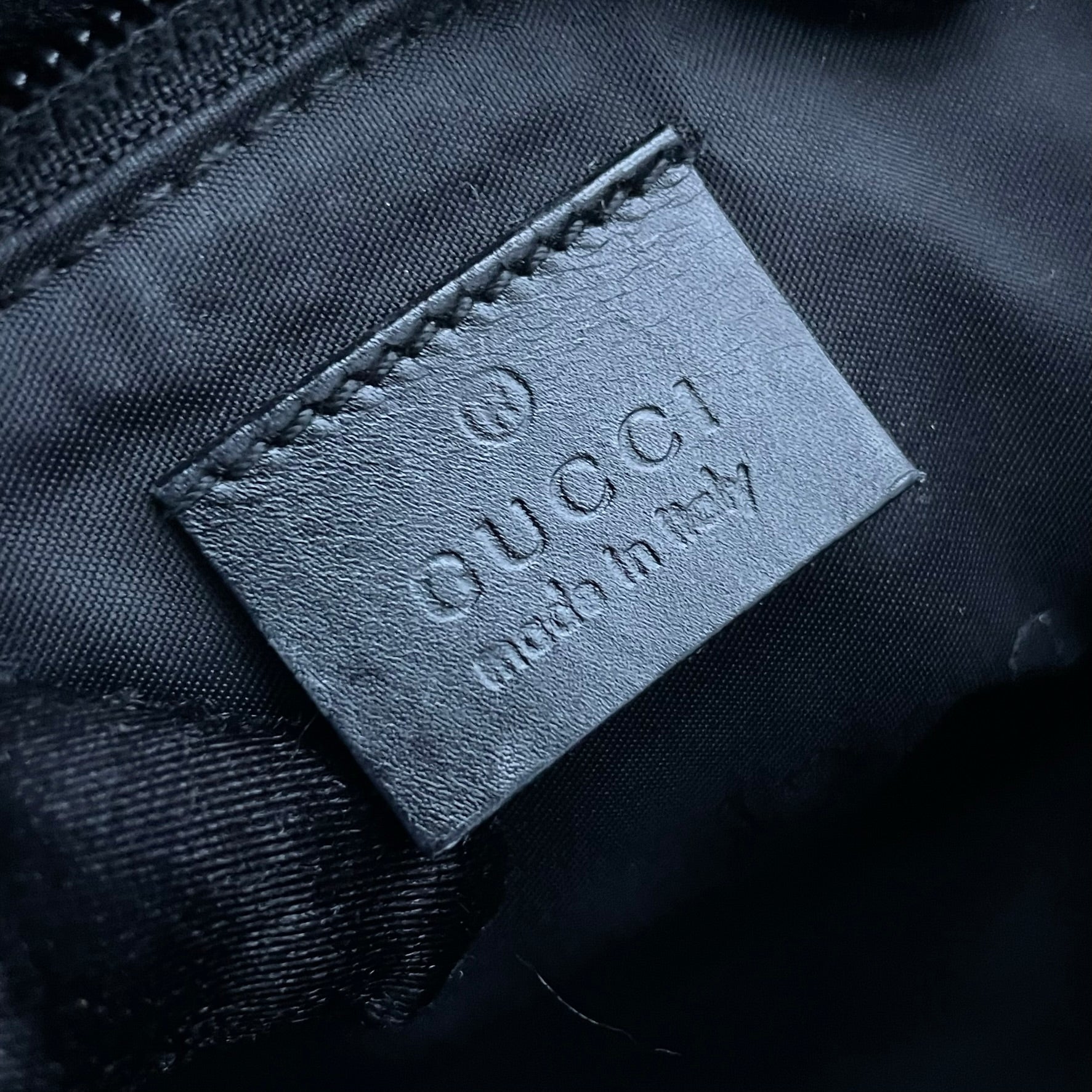 Pochette deals gucci outlet