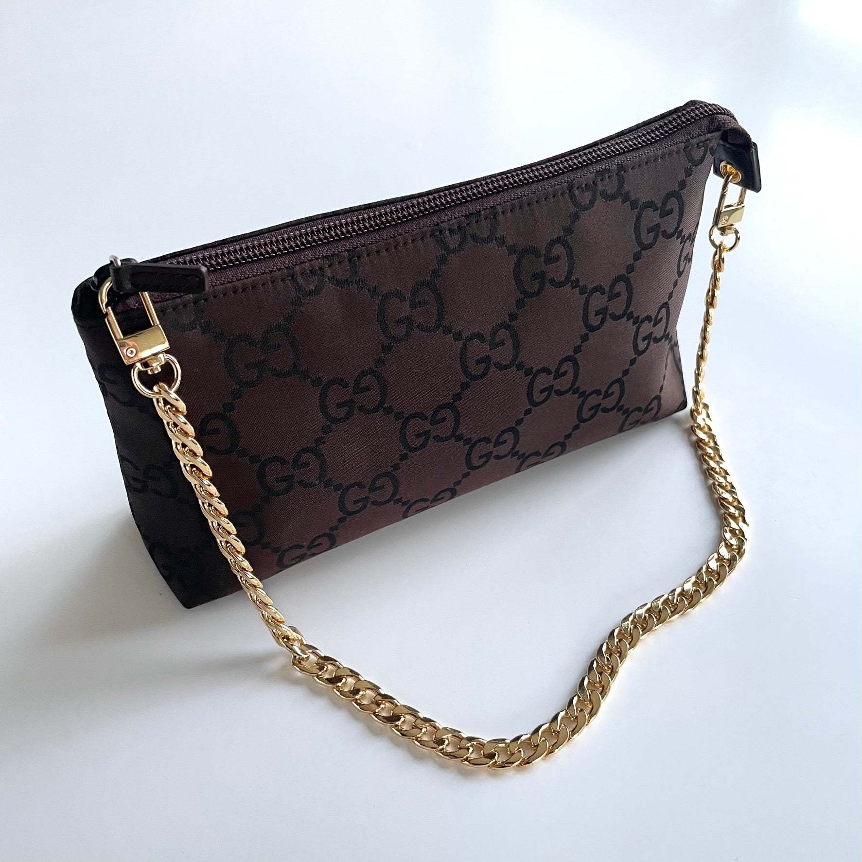 GUCCI Pouch with Chain