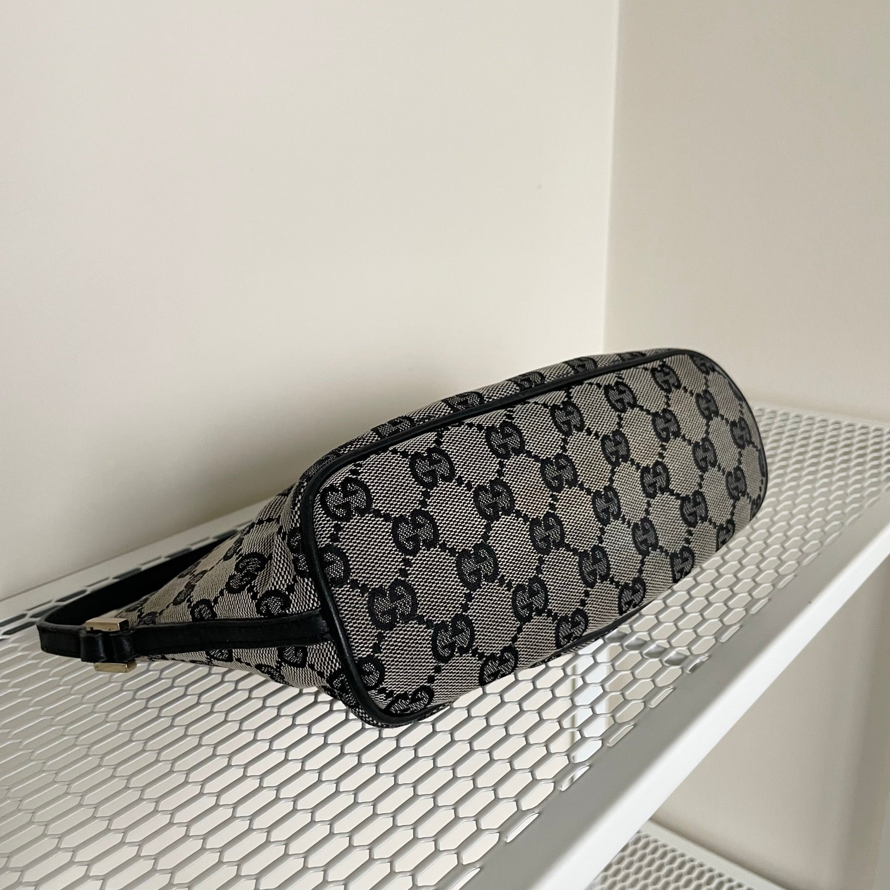 Gucci Boat Pochette Bag — UFO No More