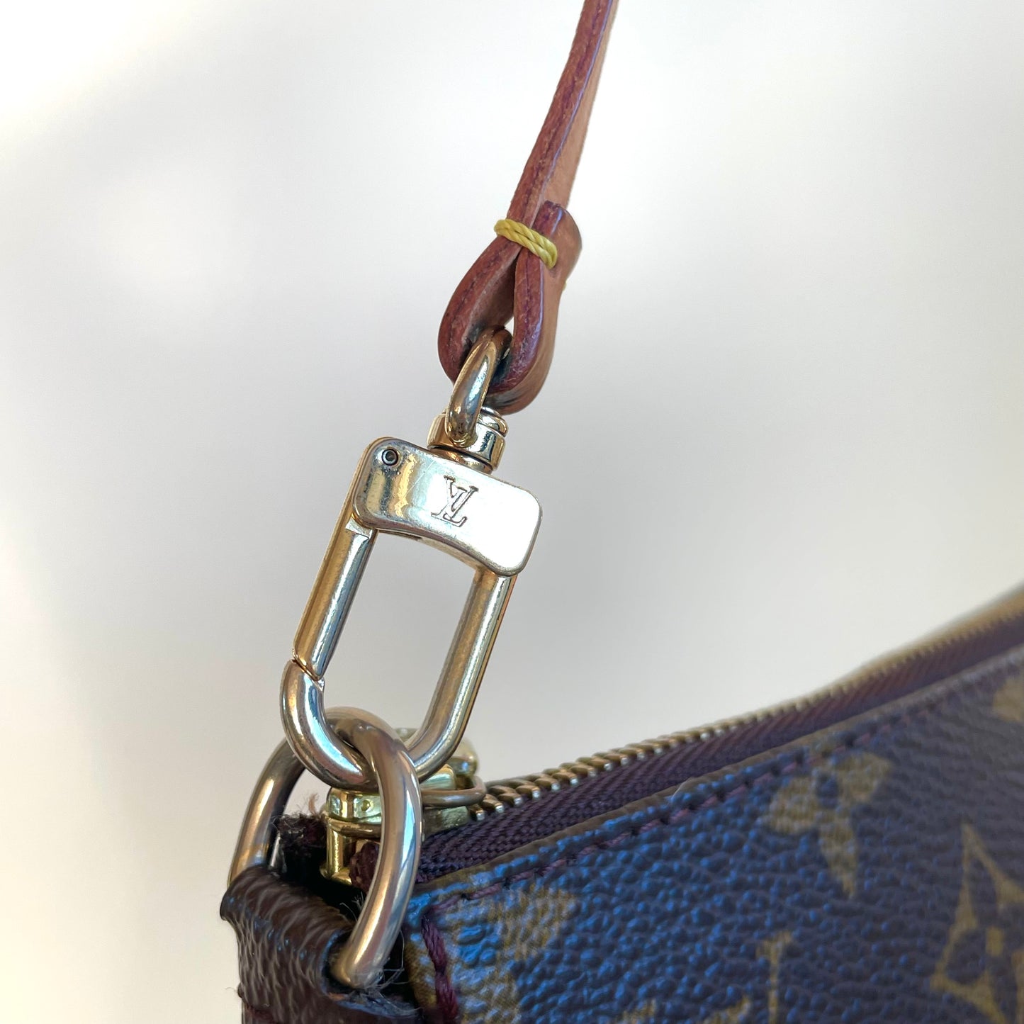 Louis Vuitton Monogram Canvas Pochette Accessoires Shoulder Strap – I MISS  YOU VINTAGE