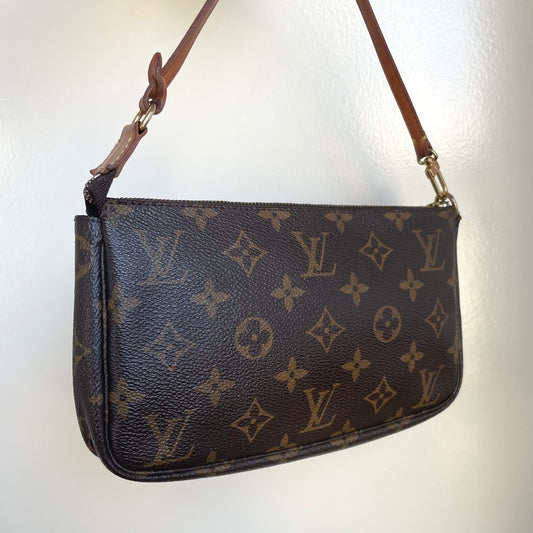 LOUIS VUITTON Pochette Accessoires Monogram