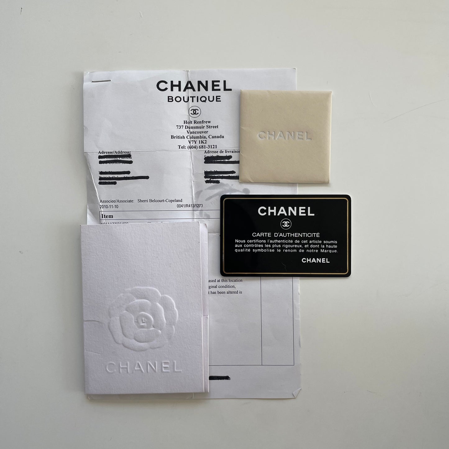 CHANEL Classic Flap Handbag Medium