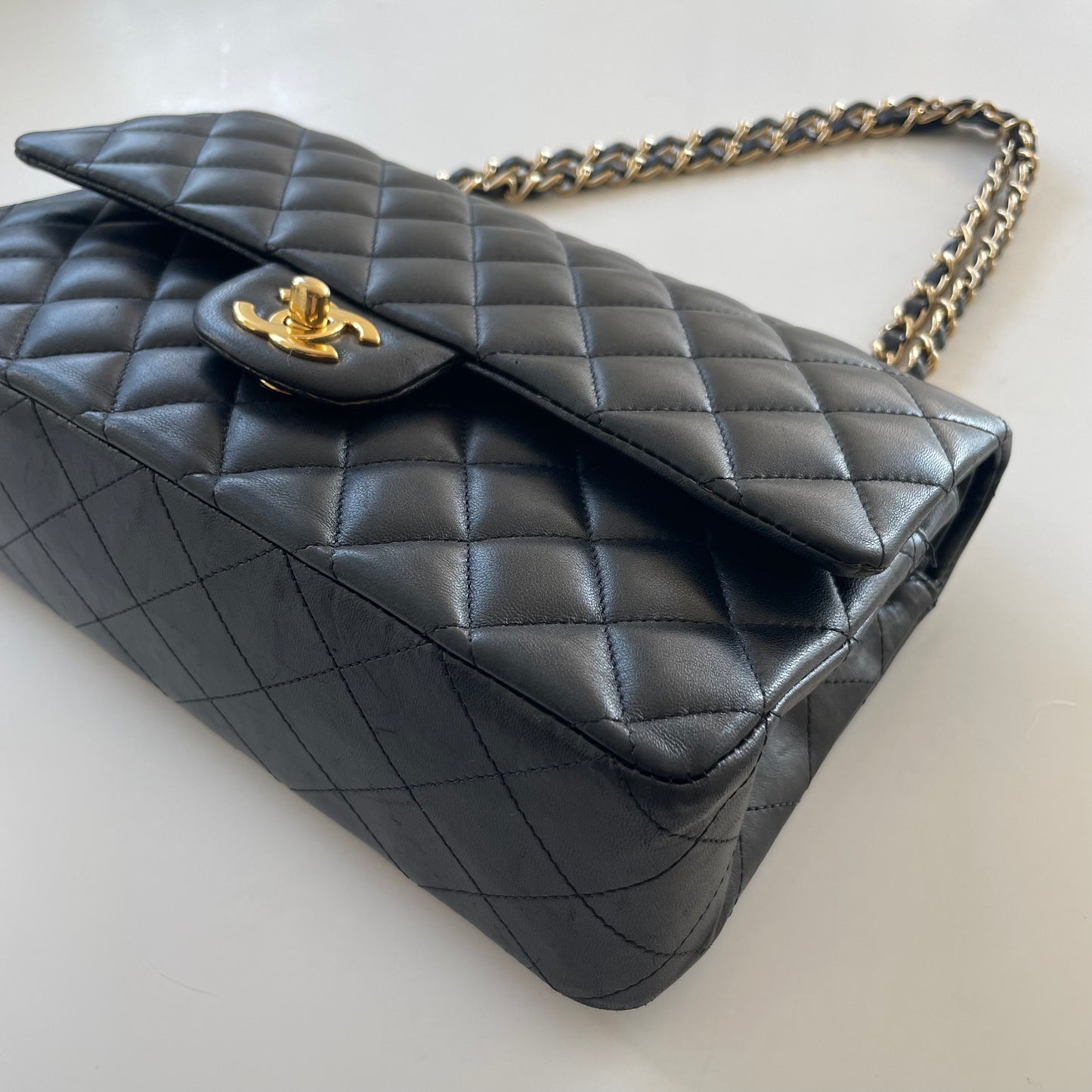 CHANEL Classic Flap Handbag Medium